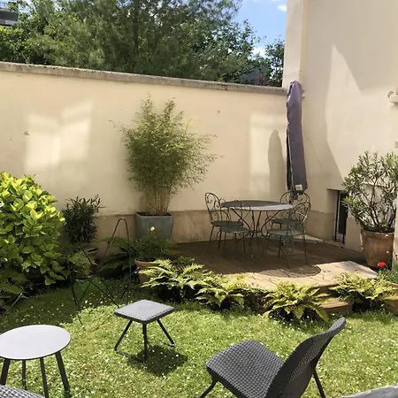 With Terrace Near Paris